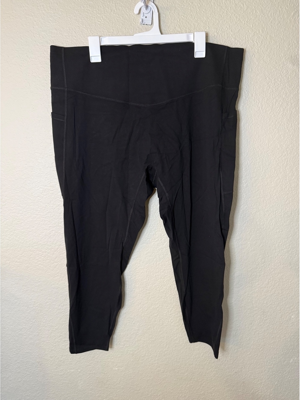 Halara 3X 7/8 Black Tummy Control Side Pocket Leggings
